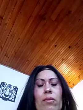 Snapshot of Tania_mature chatting on 05.06.26 Tania mature online show from 05.06.26