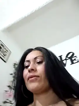 Snapshot of Tania_mature chatting on 05.11.26 Tania mature online show from 05.11.26
