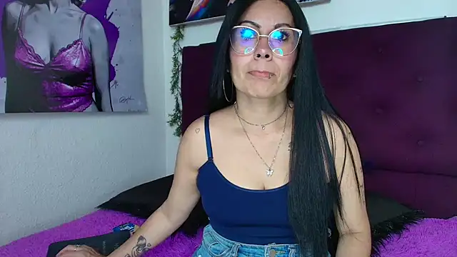 Snapshot of Tania_mature chatting on 07.18.26 Tania mature online show from 07.18.26
