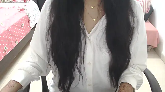 Princess Sara online show from 02.26.25