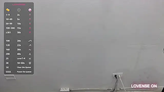 Snapshot of colombiamommy chatting on 12.22.24 colombiamommy online show from 12.22.24