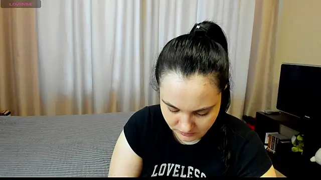 AlanaBrox online show from 03.08.26