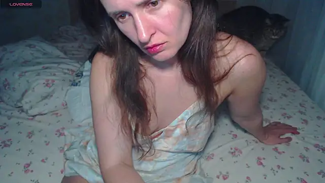 Snapshot of LoraPreston chatting on 04.13.26 LoraPreston online show from 04.13.26