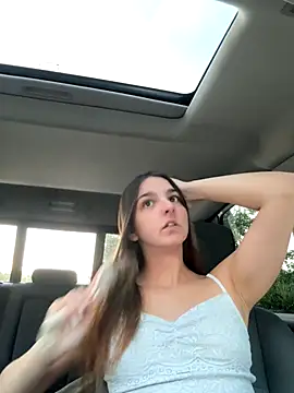 DoriDeluxe66 online show from 09.12.25