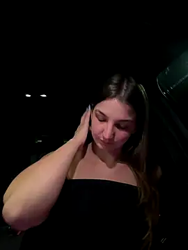 DoriDeluxe66 online show from 10.17.25