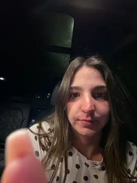 DoriDeluxe66 online show from 02.06.26