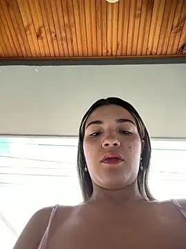 Snapshot of Sarita-candy chatting on 04.26.26 Sarita-candy online show from 04.26.26