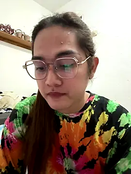 Snapshot of MarieLoveGlamorous chatting on 10.07.25 MarieLoveGlamorous online show from 10.07.25