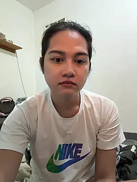 Snapshot of MarieLoveGlamorous chatting on 07.05.26 MarieLoveGlamorous online show from 07.05.26