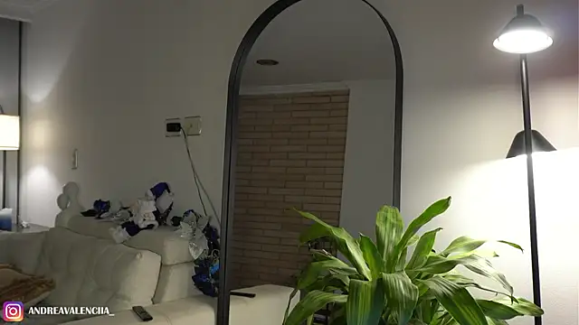 kendall ruiz online show from 12.18.24