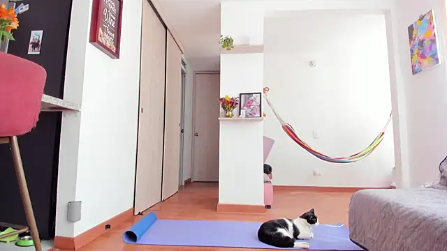 Snapshot of karlye_5 chatting on 01.11.25 karlye 5 online show from 01.11.25