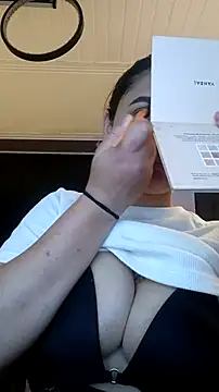 Emiily W online show from 03.20.25