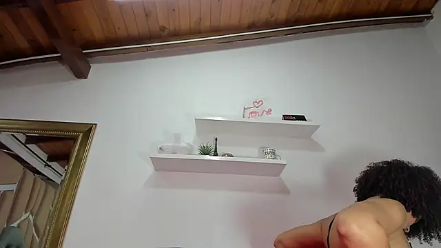 Snapshot of naia_blessed chatting on 03.20.25 naia blessed online show from 03.20.25