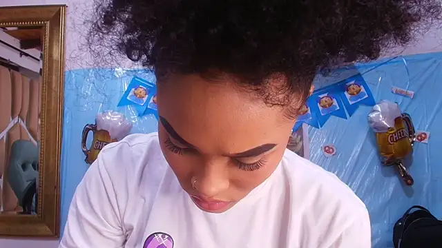 Snapshot of naia_blessed chatting on 09.25.25 naia blessed online show from 09.25.25