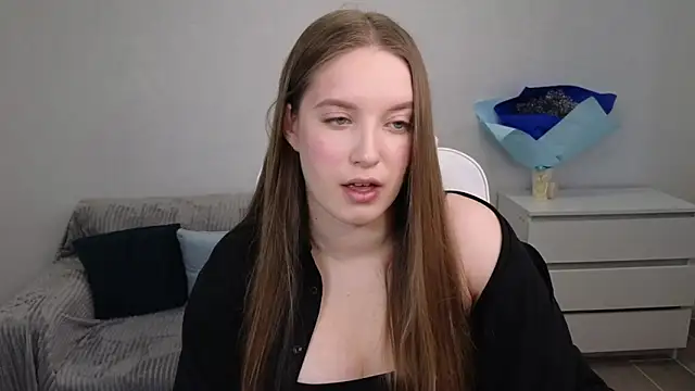 Snapshot of EvaMaddison chatting on 01.22.25 EvaMaddison online show from 01.22.25