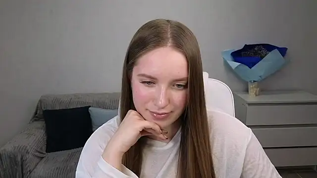 Snapshot of EvaMaddison chatting on 01.25.25 EvaMaddison online show from 01.25.25