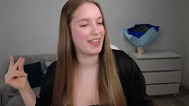 Snapshot of EvaMaddison chatting on 01.28.25 EvaMaddison online show from 01.28.25