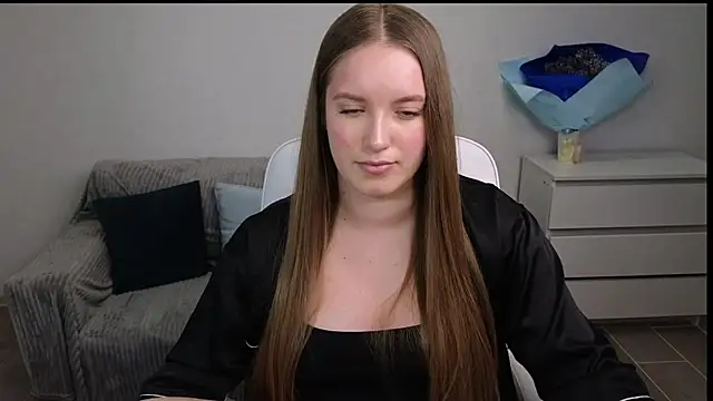 Snapshot of EvaMaddison chatting on 02.03.25 EvaMaddison online show from 02.03.25