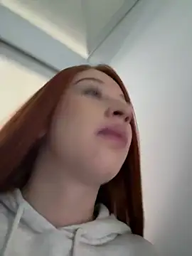 Snapshot of roouse chatting on 01.17.25 roouse online show from 01.17.25