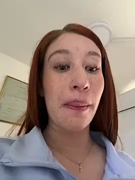 Snapshot of roouse chatting on 01.21.25 roouse online show from 01.21.25