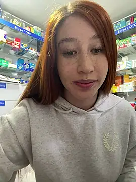 Snapshot of roouse chatting on 02.16.25 roouse online show from 02.16.25