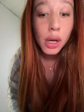 Snapshot of roouse chatting on 02.22.25 roouse online show from 02.22.25