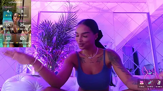 Snapshot of KimiBrown chatting on 09.12.25 KimiBrown online show from 09.12.25