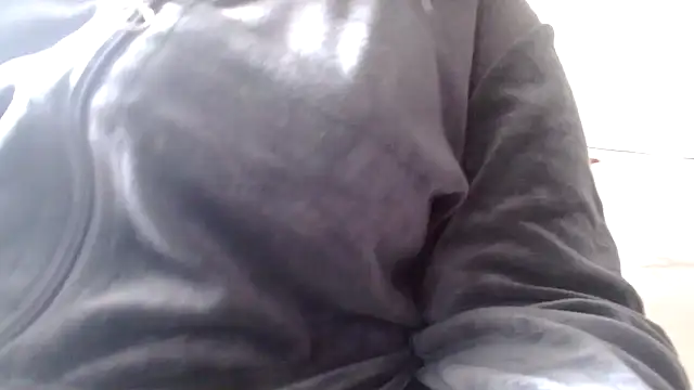 Snapshot of Diosasky chatting on 02.04.26 Diosasky online show from 02.04.26