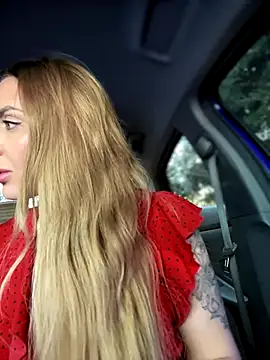 Kalli Fornia online show from 11.14.25