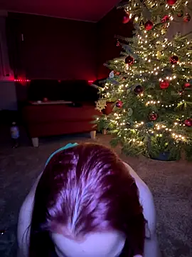 Snapshot of PennyPrincess chatting on 12.22.25 PennyPrincess online show from 12.22.25