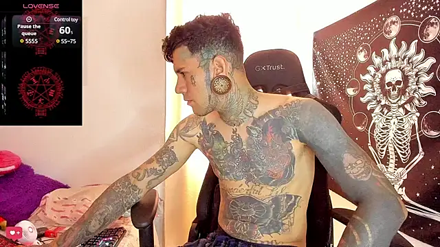 Snapshot of josh__ackerman chatting on 01.11.25 josh ackerman online show from 01.11.25