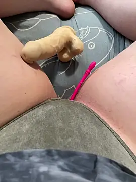 Snapshot of katcclovea chatting on 02.06.26 katcclovea online show from 02.06.26