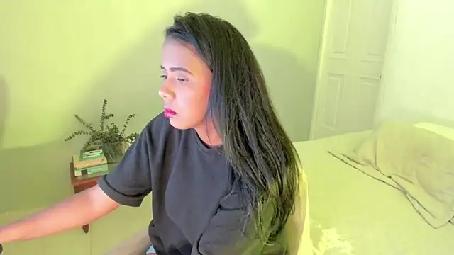 rosaaliiaa1 online show from 10.31.25