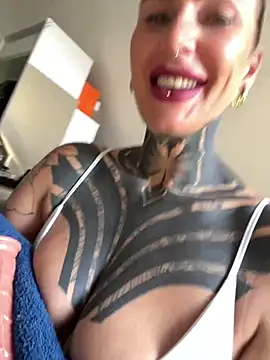 InkedBiitch online show from 04.27.26