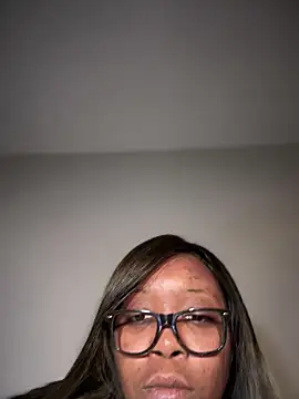 Snapshot of NikkiNoelanii chatting on 12.15.24 NikkiNoelanii online show from 12.15.24