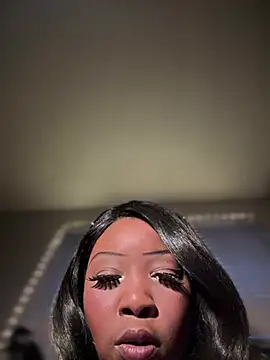 Snapshot of NikkiNoelanii chatting on 02.08.25 NikkiNoelanii online show from 02.08.25