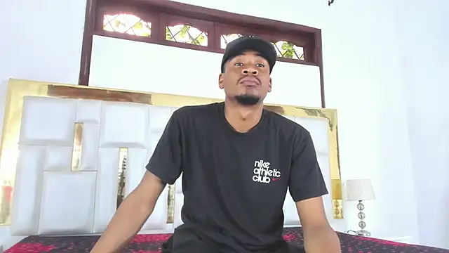 Snapshot of Kylieandjhonny chatting on 02.04.25 Kylieandjhonny online show from 02.04.25