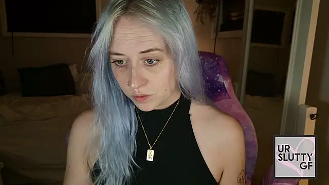 Snapshot of ursluttygf chatting on 06.25.26 ursluttygf online show from 06.25.26