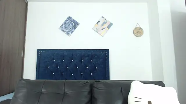 QueenSquirt  online show from 03.21.25