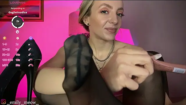 Snapshot of _Emily_Sweety_ chatting on 01.18.25 Emily Sweety online show from 01.18.25