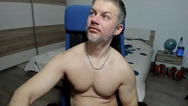 Snapshot of RobbyShawz chatting on 04.19.26 RobbyShawz online show from 04.19.26