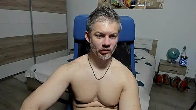 Snapshot of RobbyShawz chatting on 04.22.26 RobbyShawz online show from 04.22.26