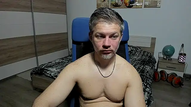 Snapshot of RobbyShawz chatting on 05.04.26 RobbyShawz online show from 05.04.26