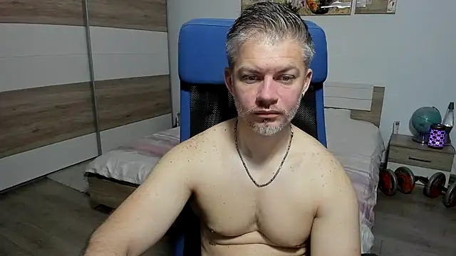 Snapshot of RobbyShawz chatting on 05.30.26 RobbyShawz online show from 05.30.26
