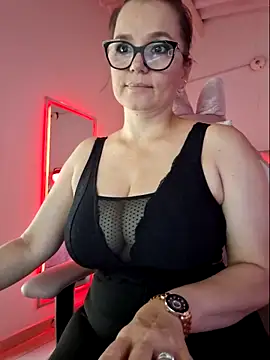 Snapshot of MariaPau_83 chatting on 02.07.26 MariaPau 83 online show from 02.07.26