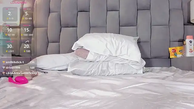 Rianamanson online show from 03.05.25