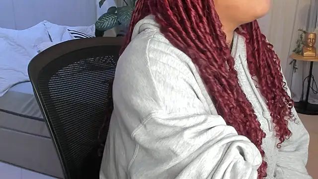 Snapshot of pamela_doll3 chatting on 02.15.25 pamela doll3 online show from 02.15.25