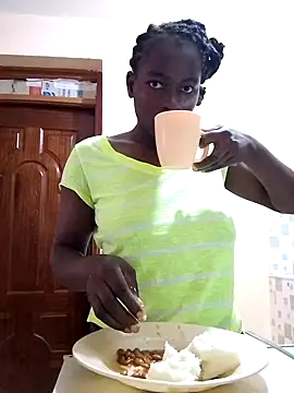  cutemelania online show from 01.05.25