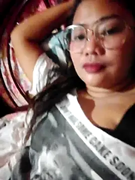 Snapshot of Ces_Jhane chatting on 04.05.26 Ces Jhane online show from 04.05.26