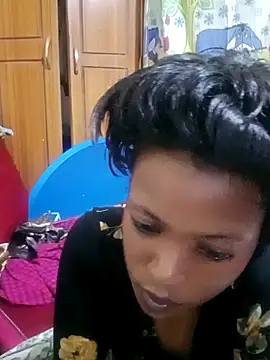 Snapshot of sexpetite chatting on 11.11.25 sexpetite online show from 11.11.25